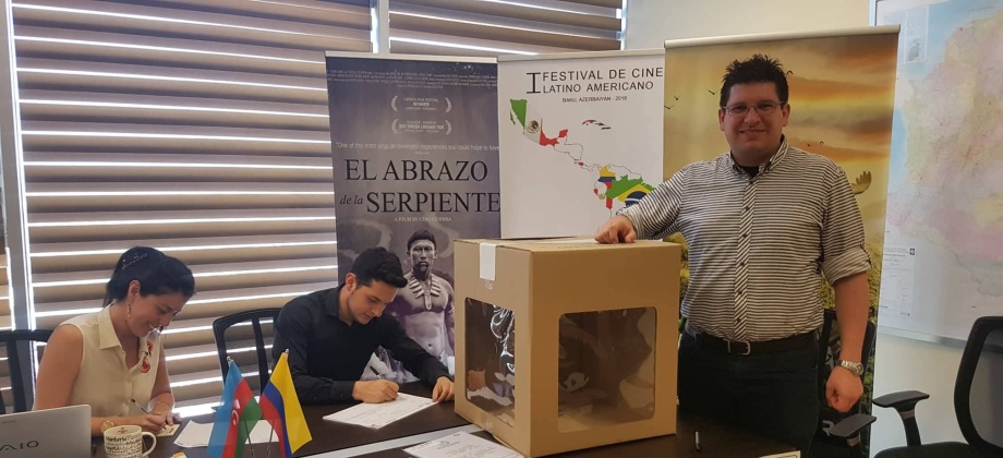 Consulado de Colombia en Bakú inició último día de votaciones para elecciones presidenciales
